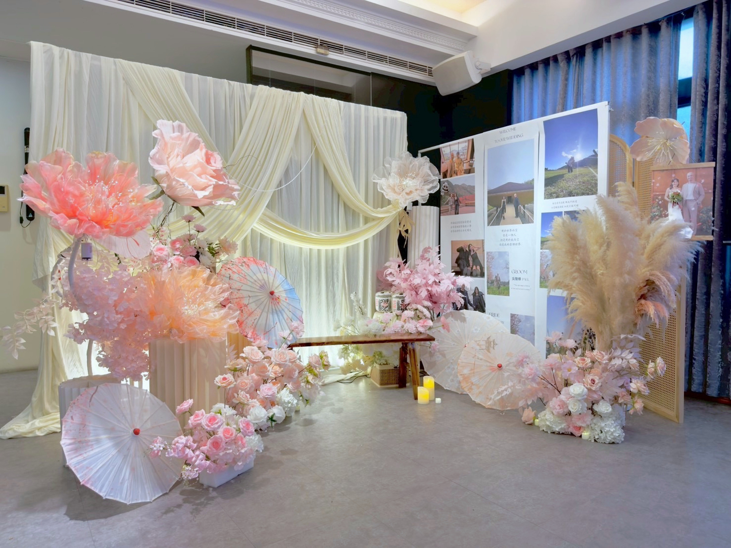 粉櫻花藝、日式和傘與故事海報婚禮主景